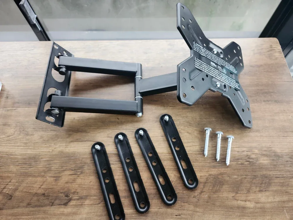 TV Wall Mount (Adjustable)