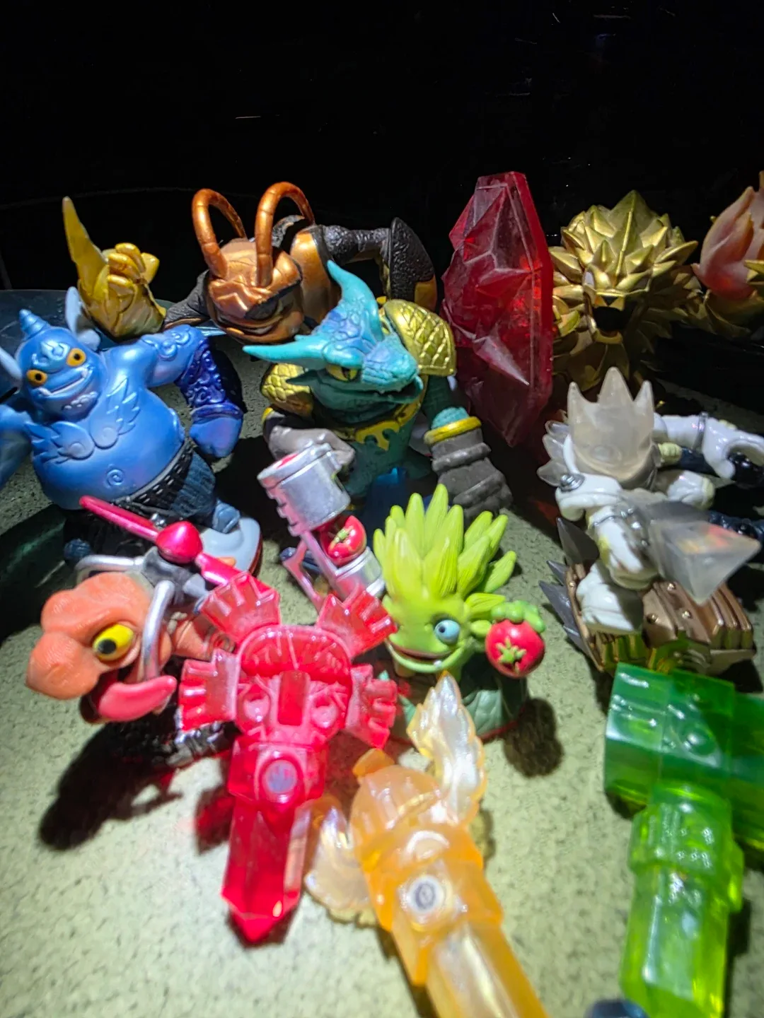 Skylanders Figures Lot image indicator(2)