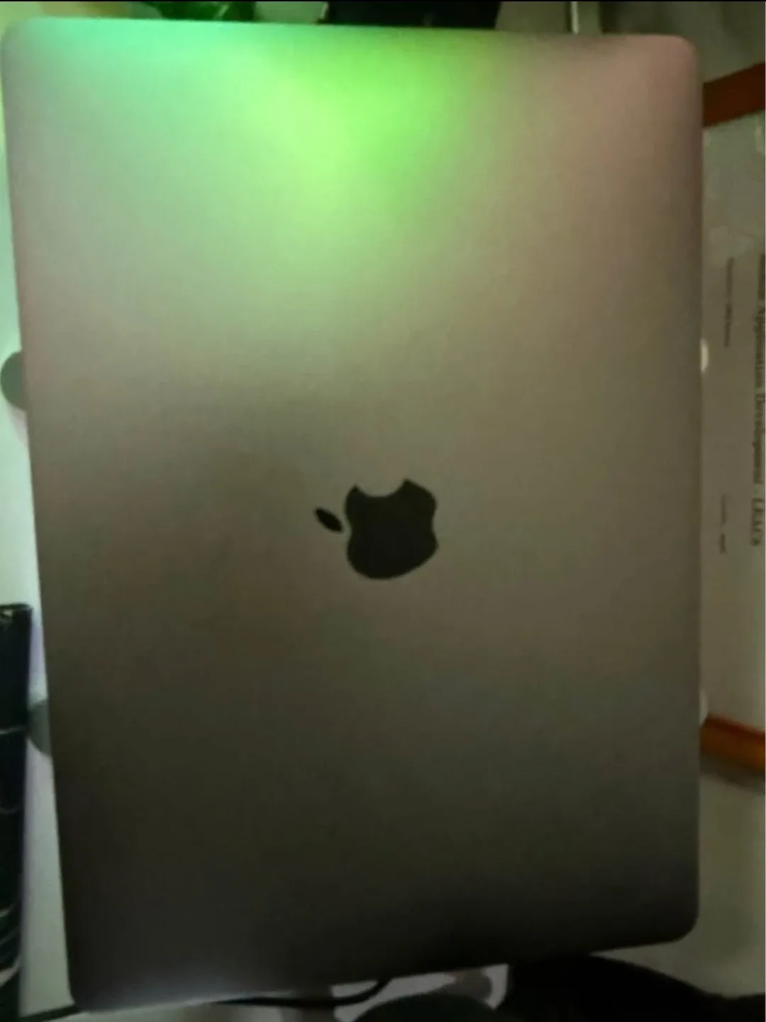 Mac book pro 13inch M1