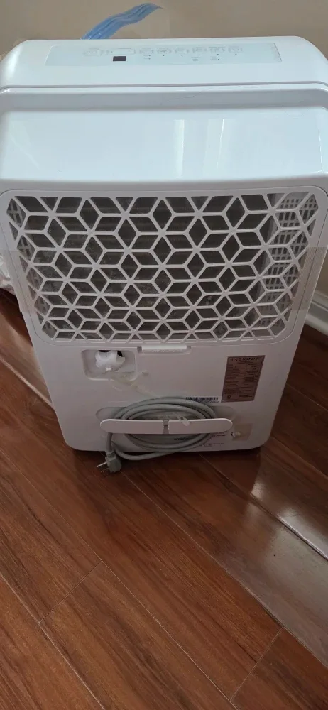 Insignia 50-Pint Dehumidifier with Pump image indicator(4)