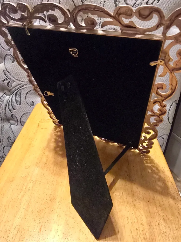 Ornate Picture Frame image indicator(4)