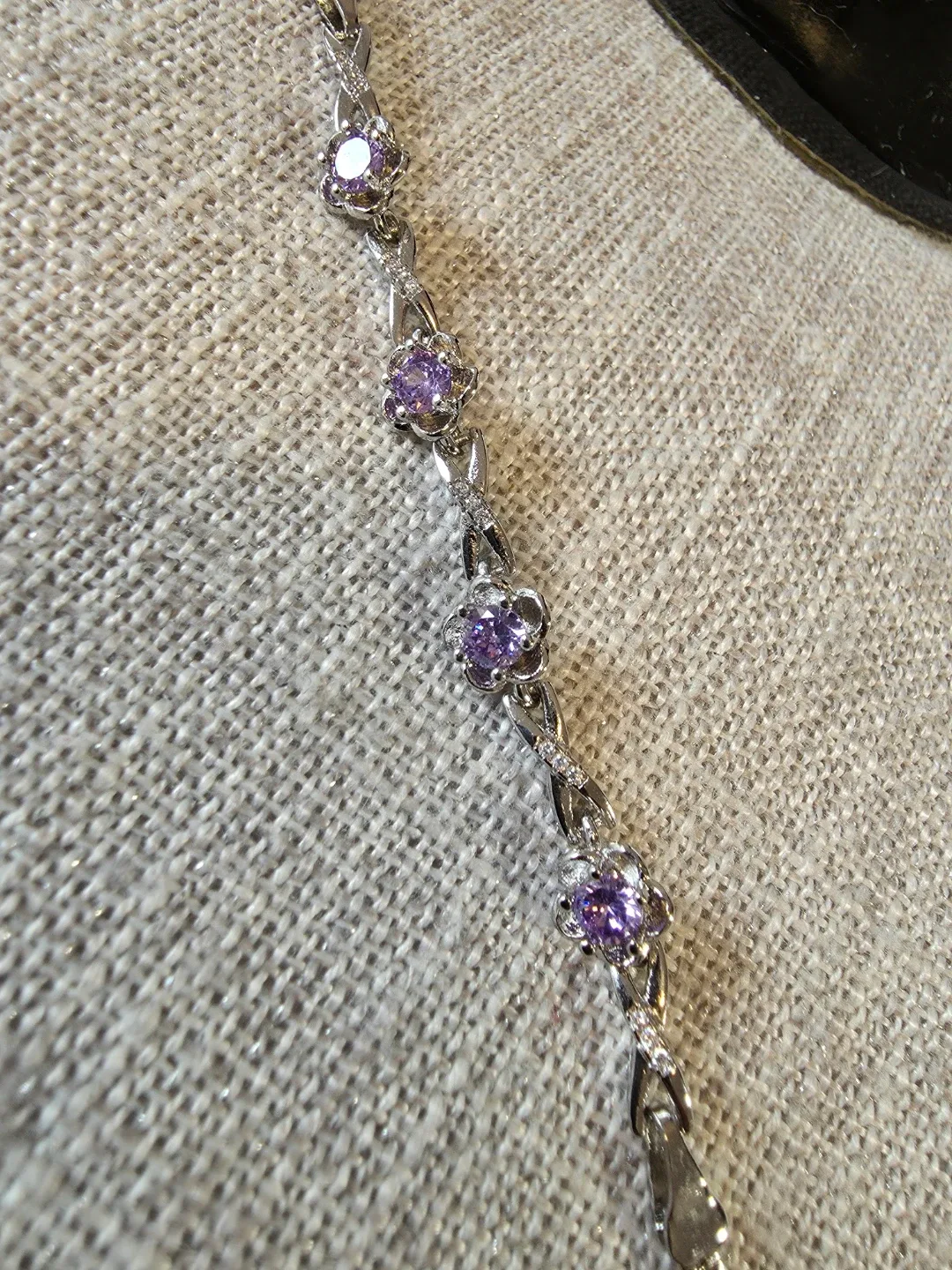 Silver Bracelet with Purple Flower Details image indicator(7)