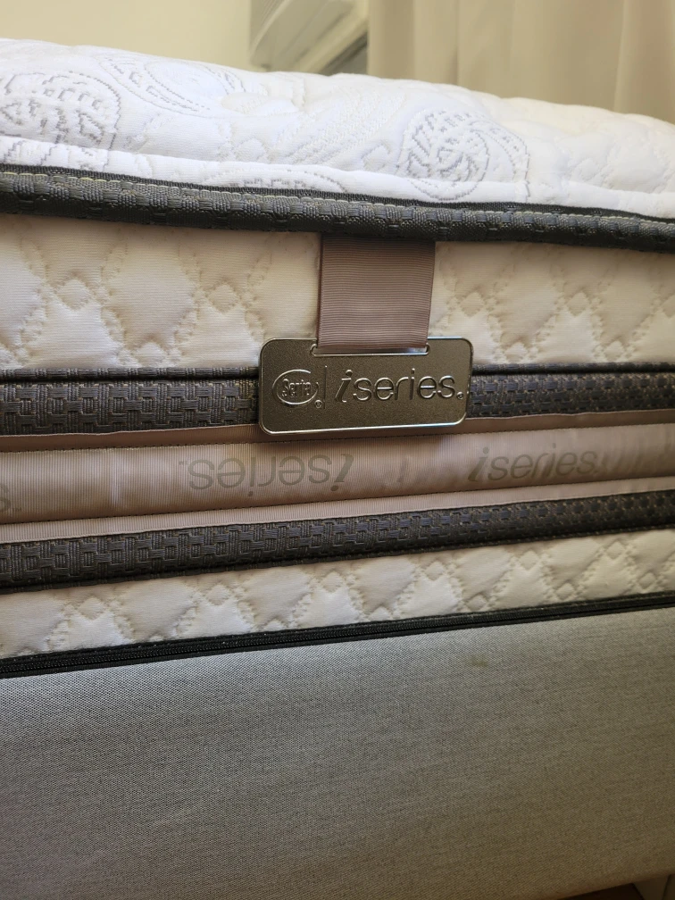 Sealy iSeries Mattress + IKEA frame - photo 2