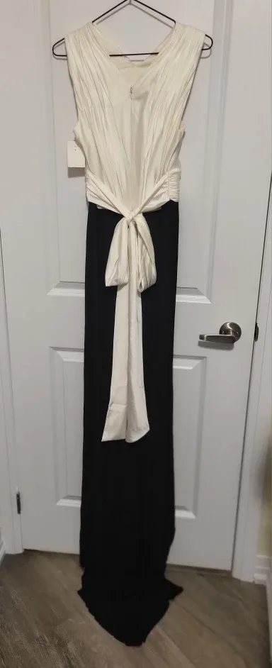 Long Vera Wang Dress/Gown (New) image indicator(3)