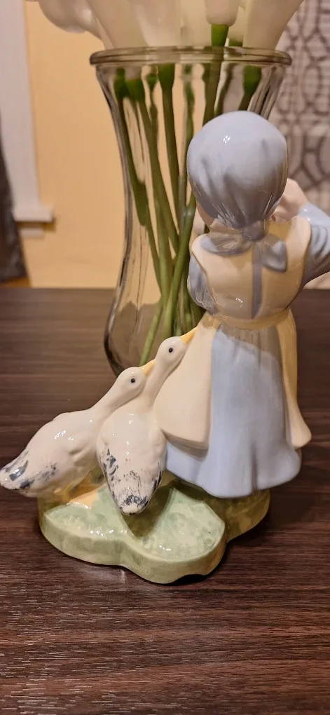 Vintage Ceramic Figurine Boy with Geese image indicator(10)