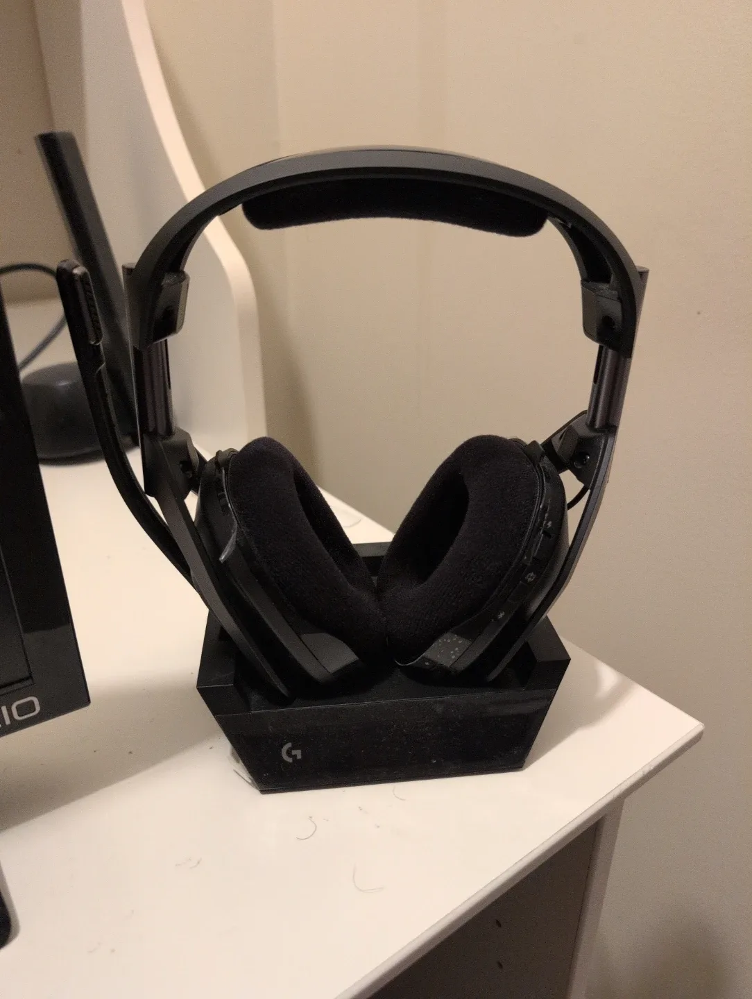 Astro A50 X Gaming Headset image indicator(2)