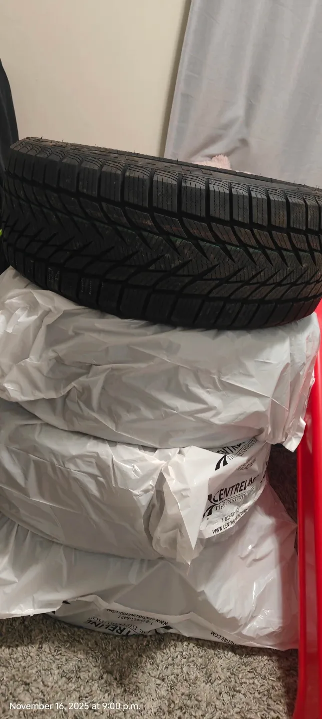 225/45R17 Winter Tires - Set of 4 image indicator(3)