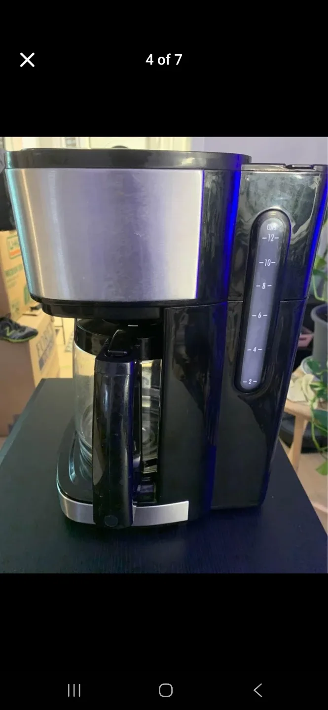 Hamilton Beach Coffee Maker - 12 cup and Single Brew image indicator(4)