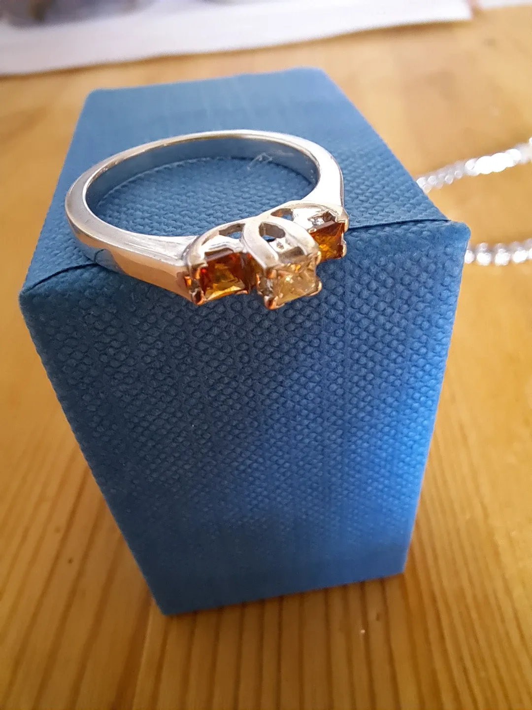 14k Gold Ring with Gemstones - 2.76g image indicator(3)