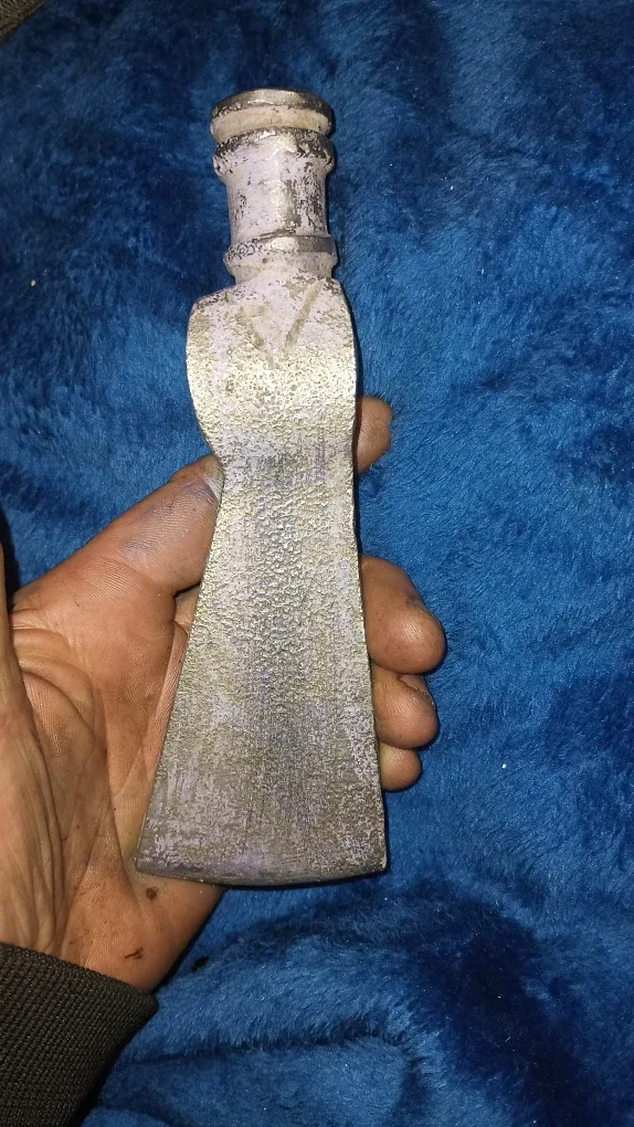 Axe head