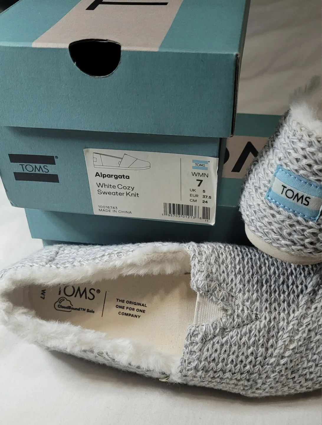 TOMS Alpargata White Cozy Sweater Knit, Women's Size 7 image indicator(2)