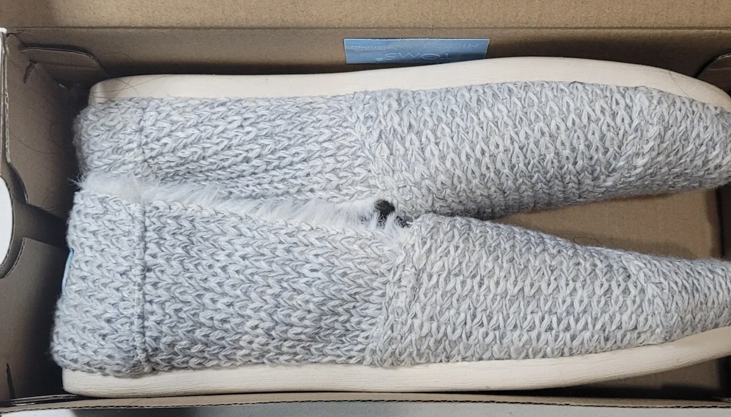 TOMS Alpargata White Cozy Sweater Knit, Women's Size 7 image indicator(4)