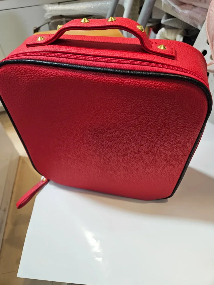 Red Studded Handle Makeup/Cosmetic Case image indicator(3)