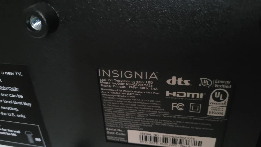 Insignia 42″ LED Smart TV (Full HD) – Model NS-42F201CA23 - photo 2
