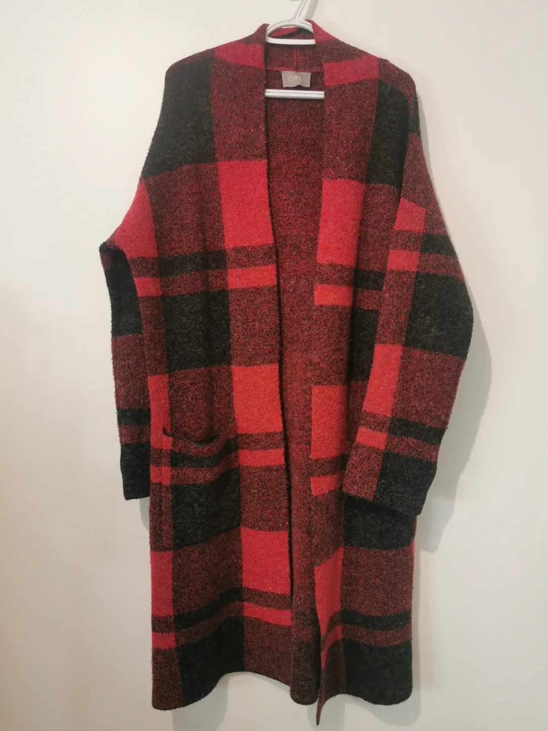 Cyrus Plaid Cardigan - Red & Black oversized l image indicator(2)