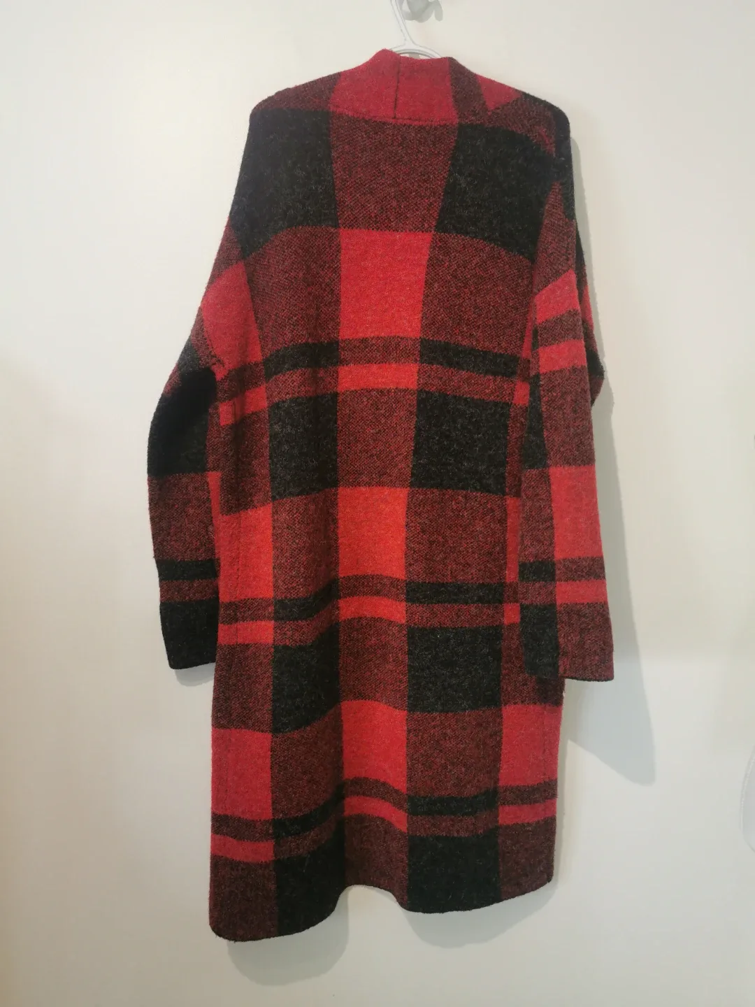 Cyrus Plaid Cardigan - Red & Black oversized l image indicator(7)