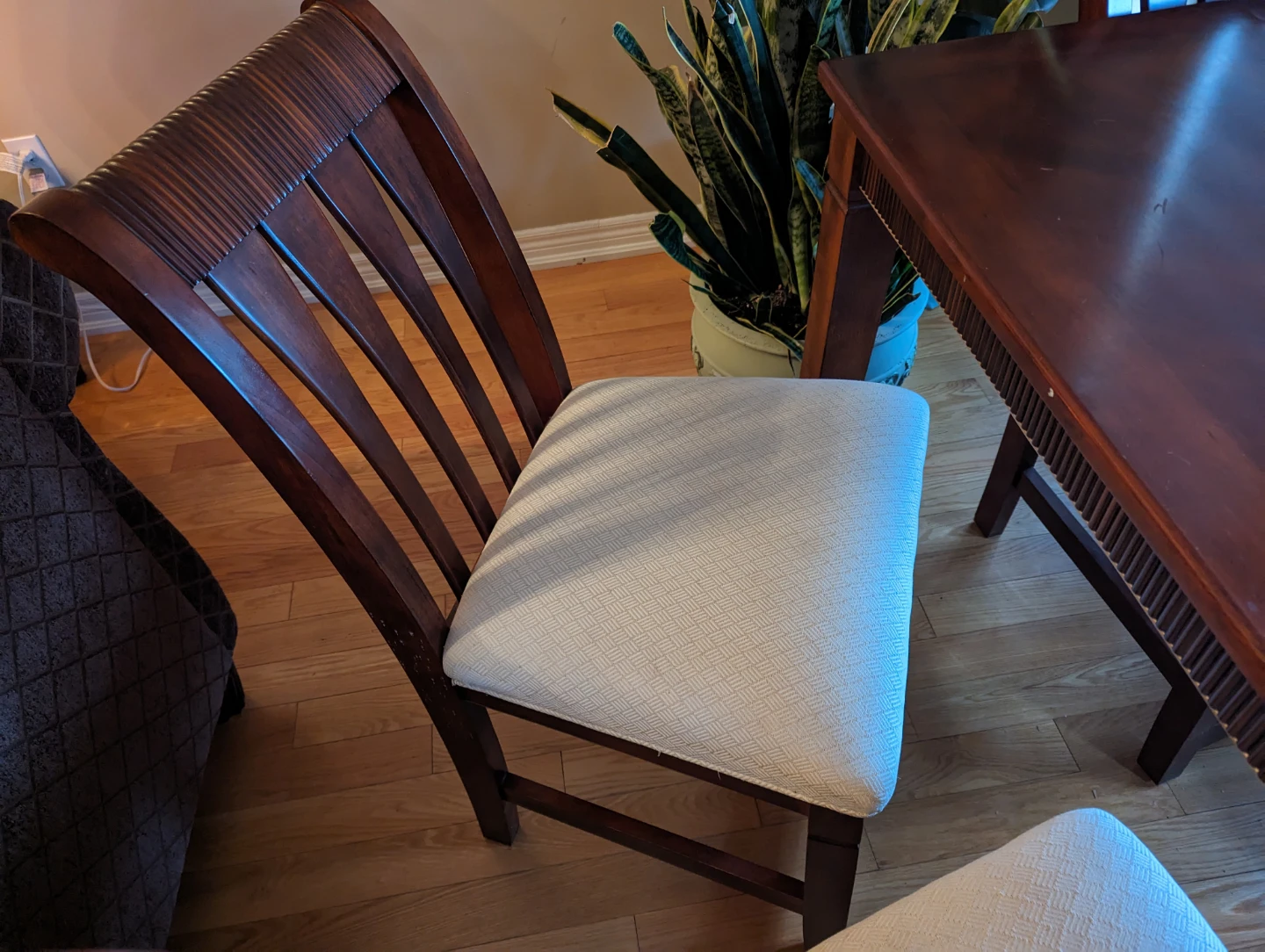 Wood Dining Table - photo 3