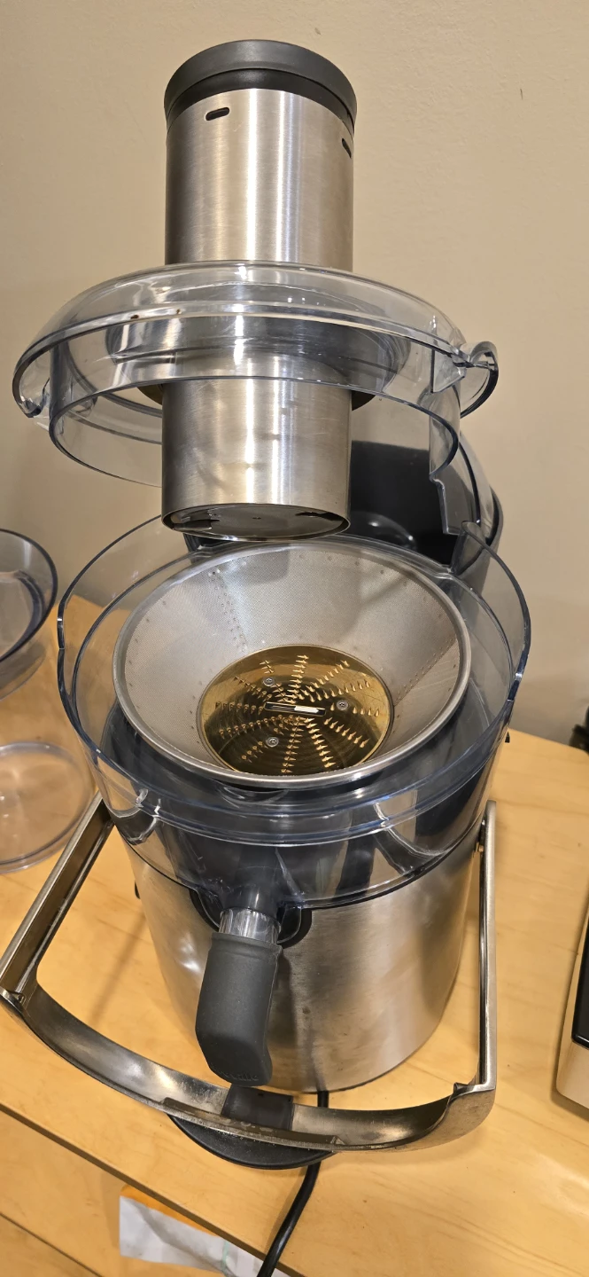 Breville Juice Fountain & Cuisinart Food Processors - photo 4