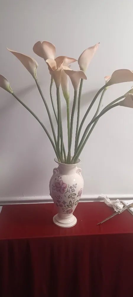 Floral Vase with Handles image indicator(4)