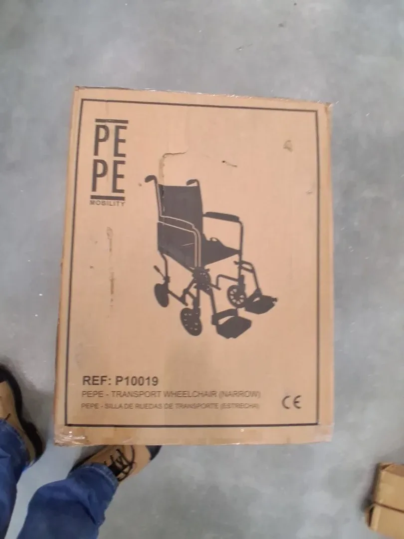 MOBILITY LIGHTWEIGHT FOLDABLE WHEELCHAIR WITH NARROW 15" SEAT image indicator(2)