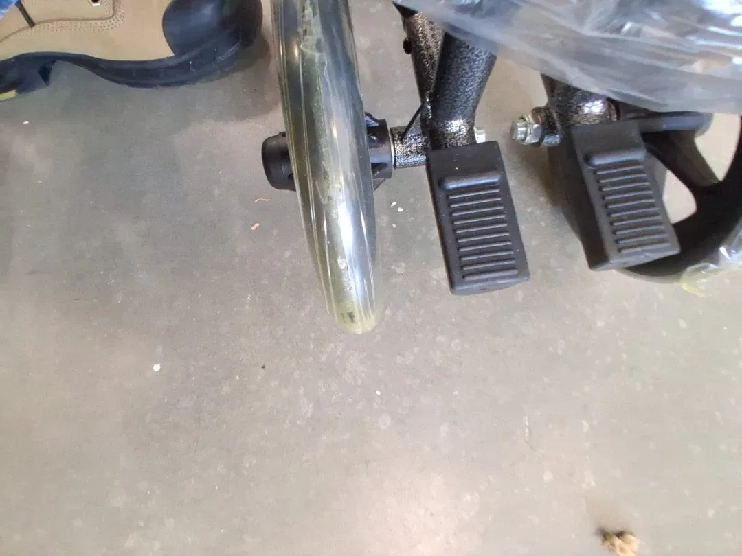 MOBILITY LIGHTWEIGHT FOLDABLE WHEELCHAIR WITH NARROW 15" SEAT image indicator(6)