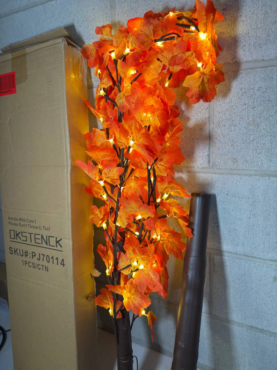 OKSTENCK 6FT Lighted Maple Tree 120LED - photo 2