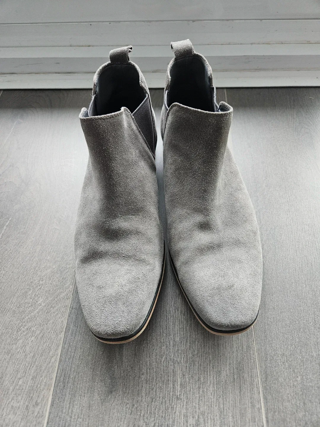 Kenneth Cole Reaction Grey Suede Chelsea Boots image indicator(2)
