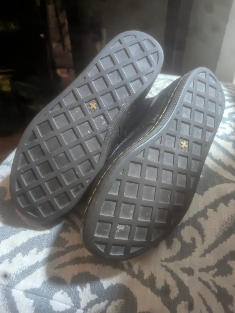 Dr. Martens Tobias Boots - US 8 image indicator(3)