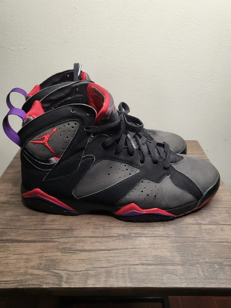 Air Jordan 7 Retro Raptors Size 11 image indicator(2)