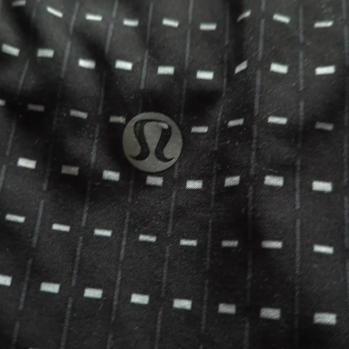 Lululemon Athletica Pacemaker Linerless Shorts - Size M image indicator(2)