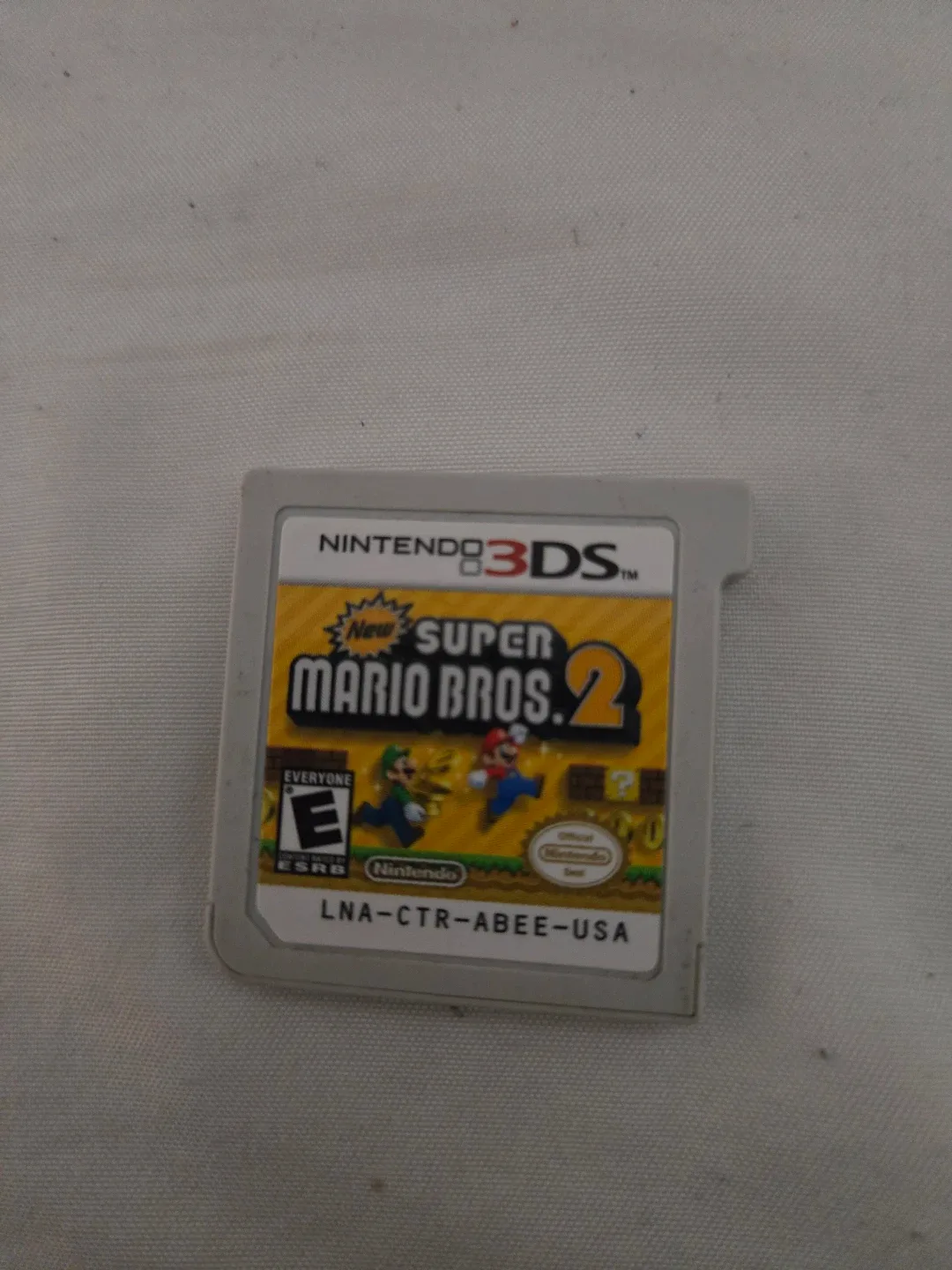 Nintendo 2DS with New Super Mario Bros 2 image indicator(5)