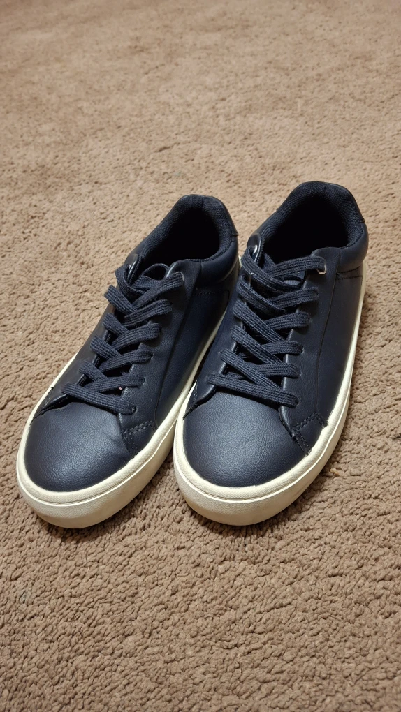 Zaba Kids Blue Sneakers - Size 32