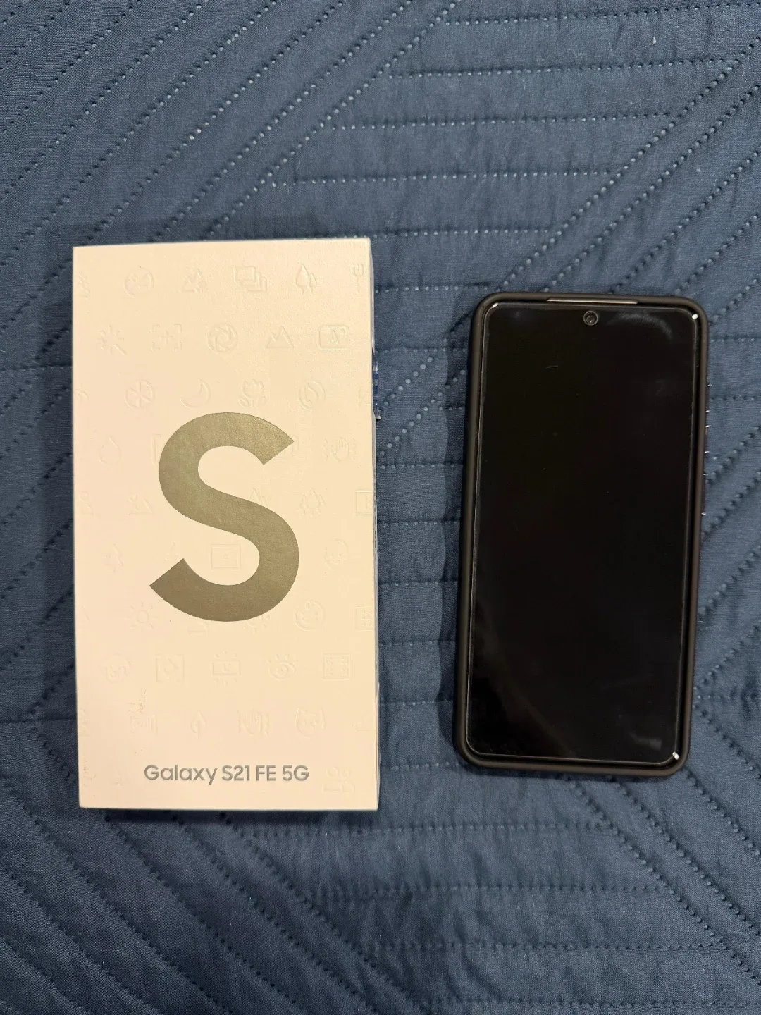 Samsung Galaxy S21 FE 5G - 256 GB, Green color image indicator(2)