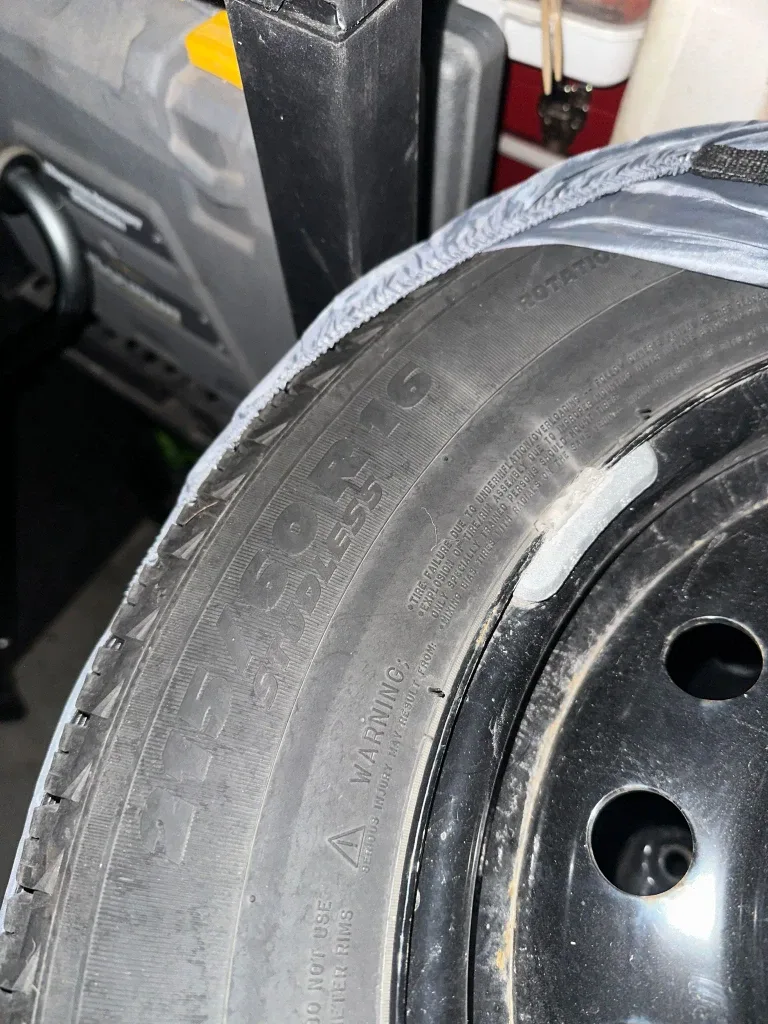 Michelin X-Ice Snow Winter Tires 205/60R16 image indicator(3)