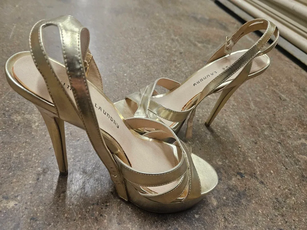 Chinese Laundry Gold Heels - Size 8.5