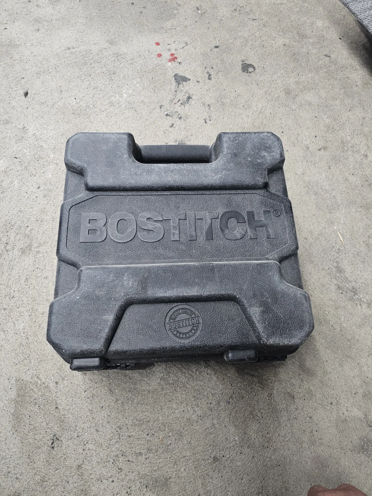 Bostitch  Point Nailer in Case - photo 2