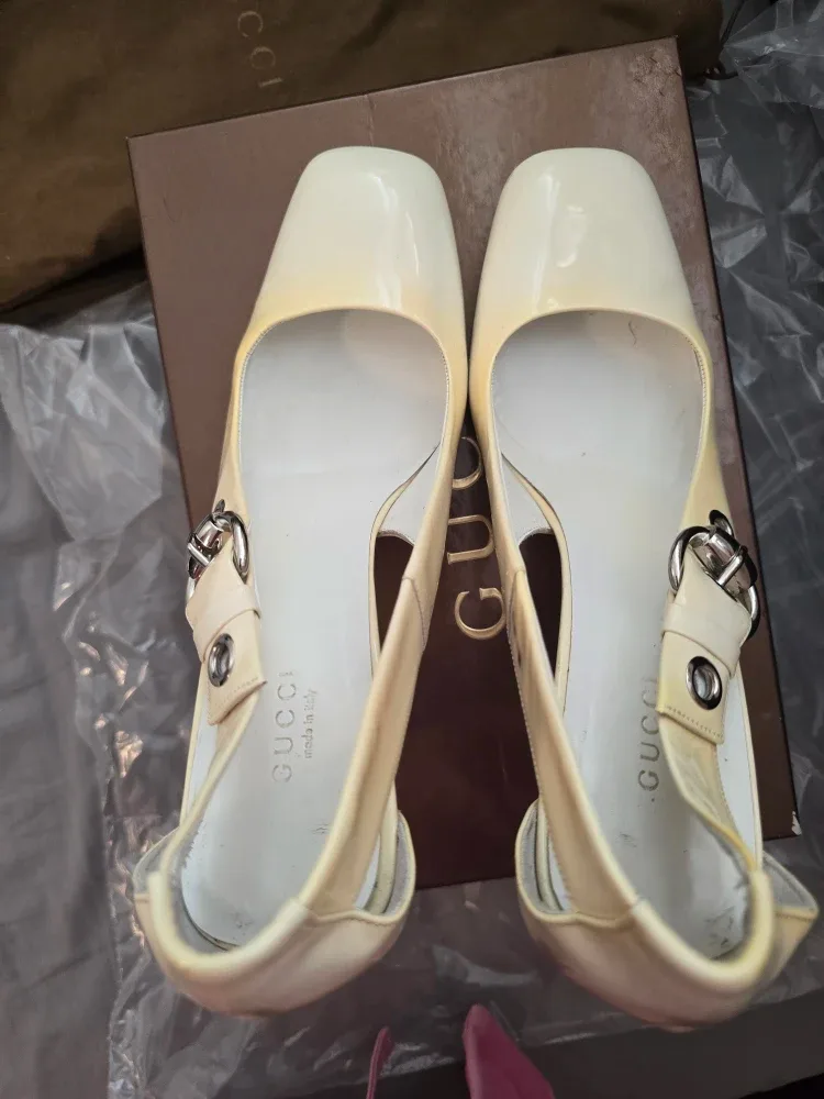 VINTAGE Gucci Heels Size 9 Beige ( AS IS ) image indicator(5)