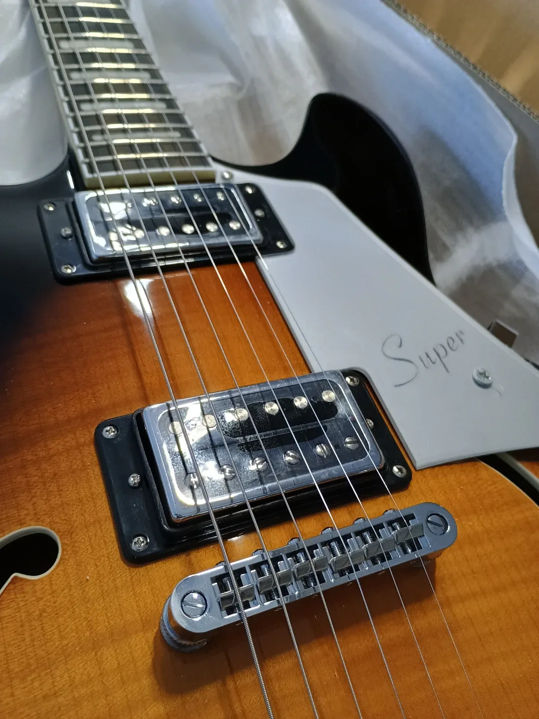 BEST CHRISTMAS GIFT! New Electric Guitar HAGSTROM SUVIK-TSB image indicator(3)