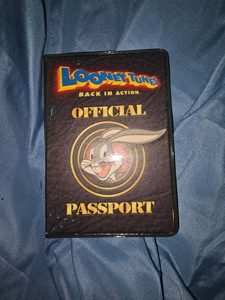 Looney Tunes Passport Holder & Accessories thumbnail