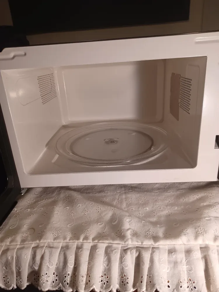 Danby Black Microwave image indicator(9)