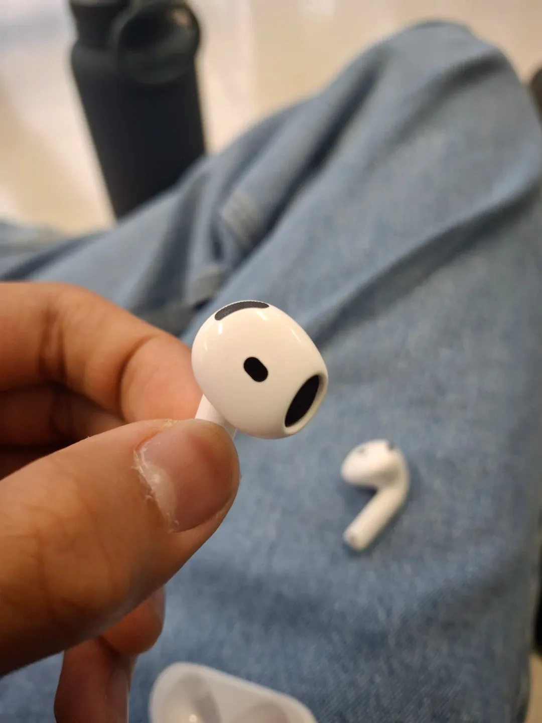 Airpod generation 4 anc image indicator(4)