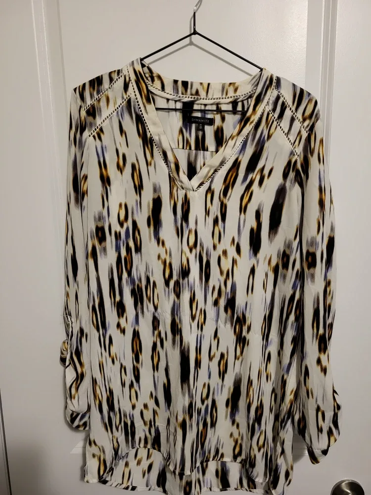 DYNAMITE Womens Blouse (Like New) image indicator(2)