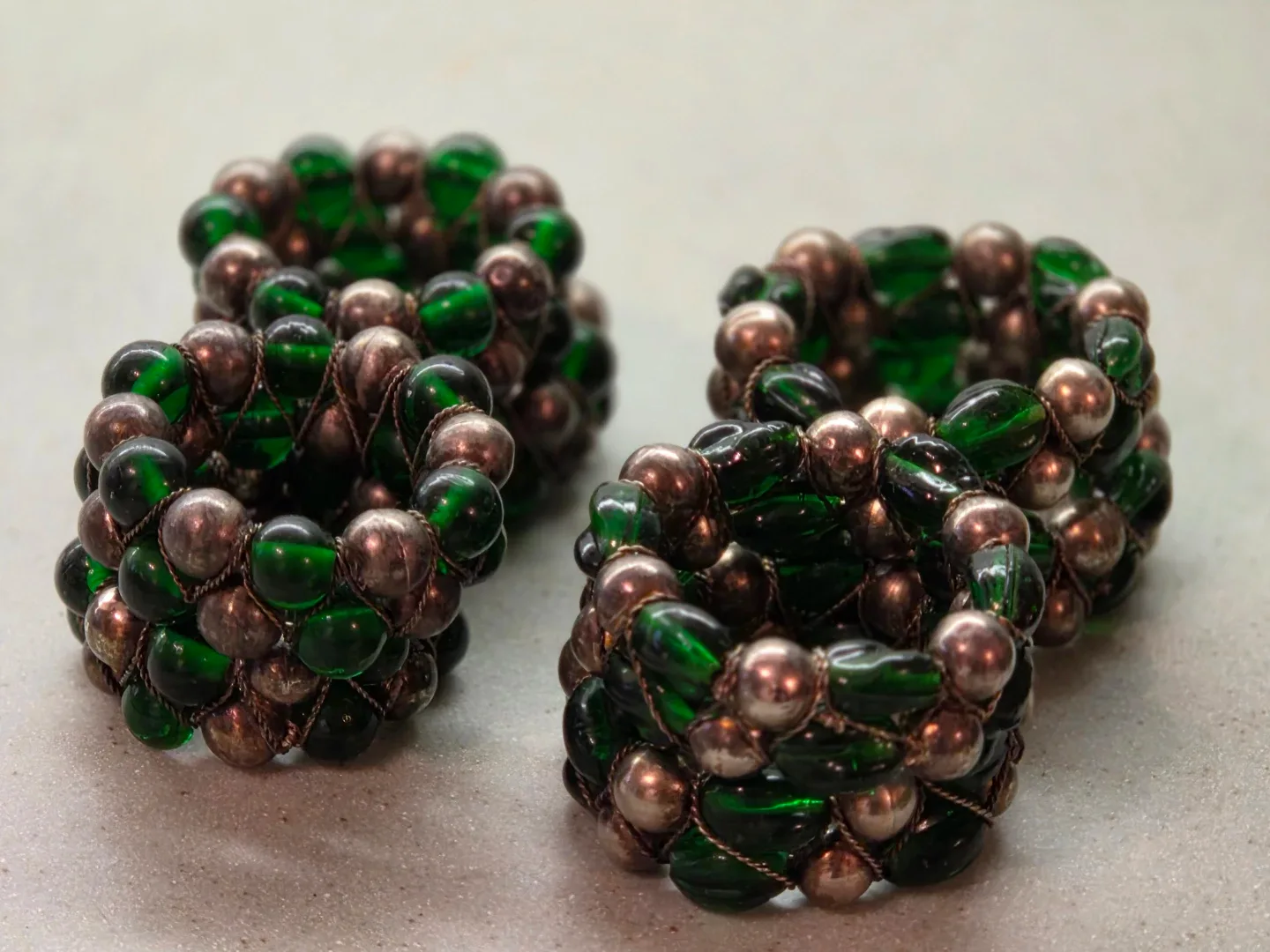 Set of 20 Green & Silver Napkin Rings image indicator(4)