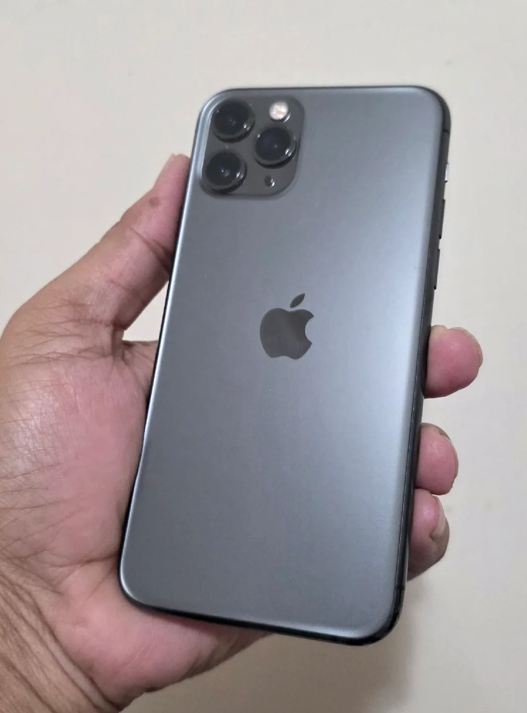 iPhone 11 Pro 256gb image indicator(4)