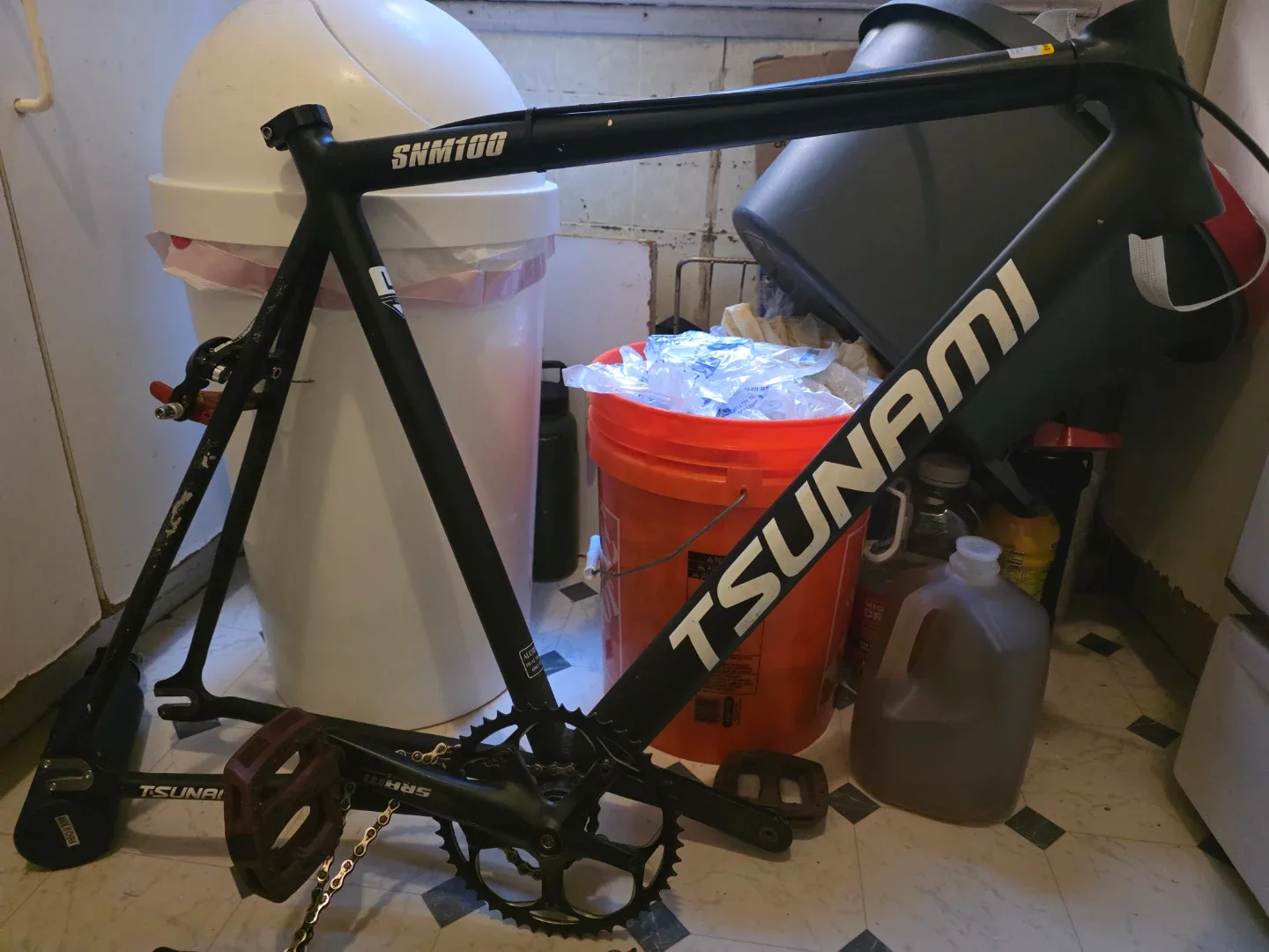 Tsunami SNM100 Black Bike Frame image indicator(5)