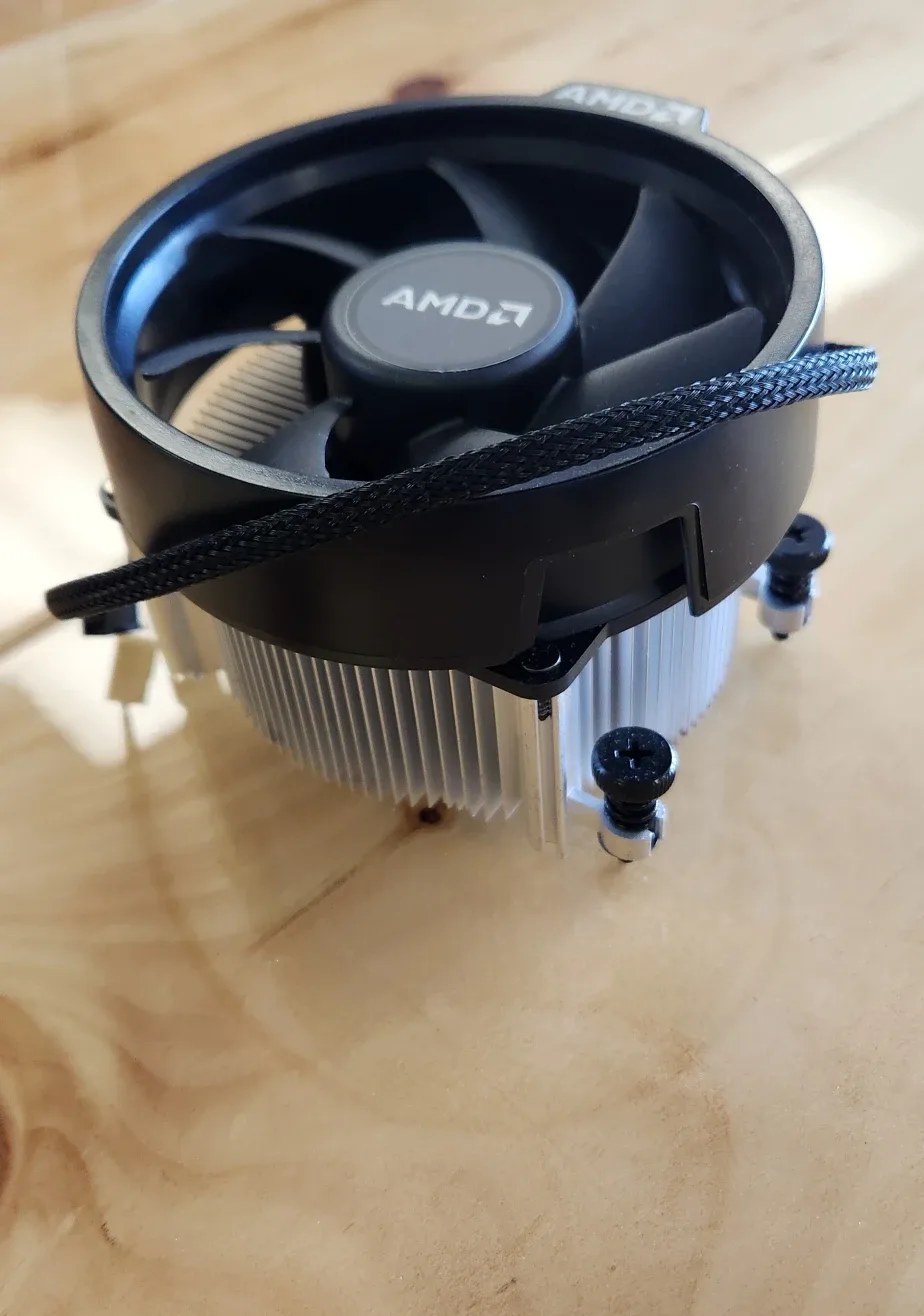 AMD CPU Cooler - Wraith Stealth