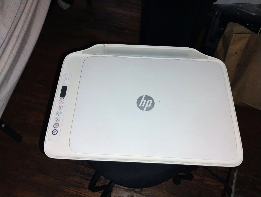 FREE HP All-in-One Printer - White (NO INK & PICK UP ONLY)