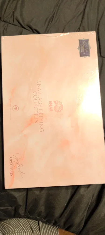 PREDIRE Snail Age Defying Collection image indicator(10)