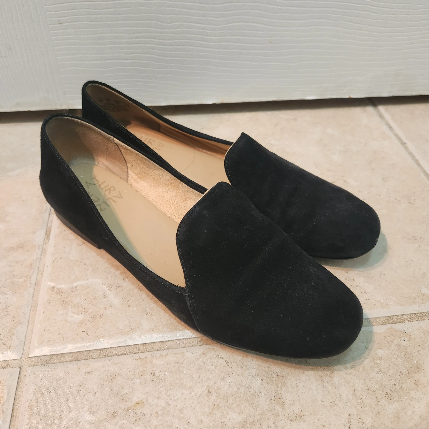 Naturalizer Black Suede Flats - Size 7