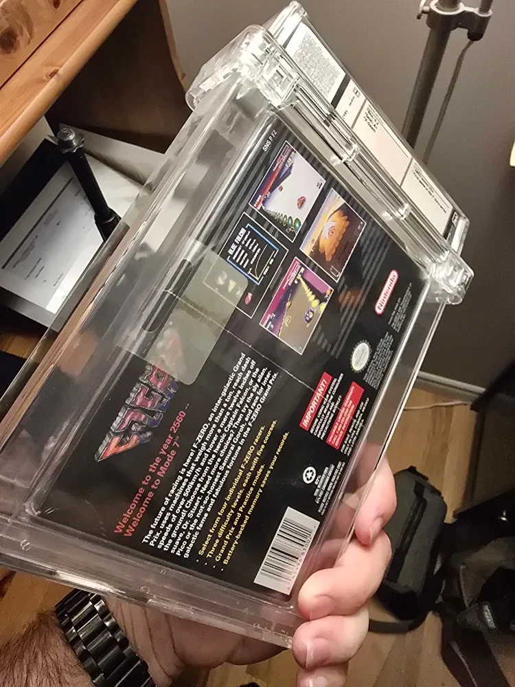 WATA Certified F-Zero SNES Game (9.2 Grade) image indicator(3)